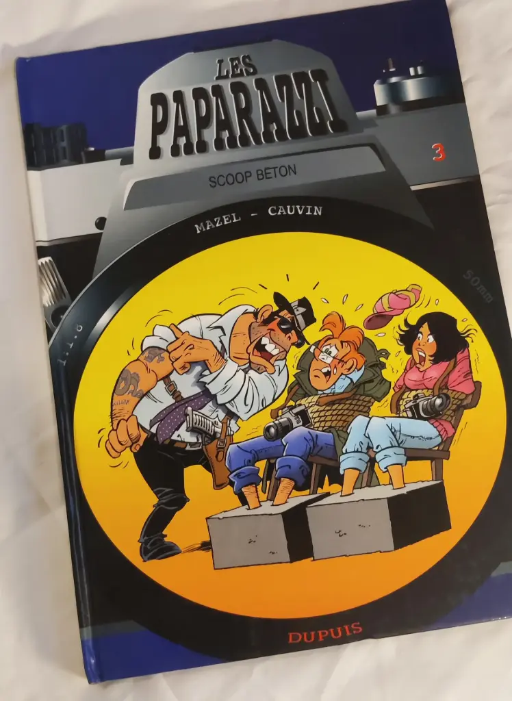 Les paparazzi - Scoop Beton - French