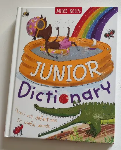 [MIK-BOE-VG-NB-0001] Junior Dictionary